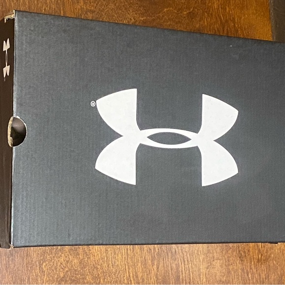 UNDER ARMOUR BGS CHARGED SCRAMJET 4 Big Kids - Picture 8 of 8